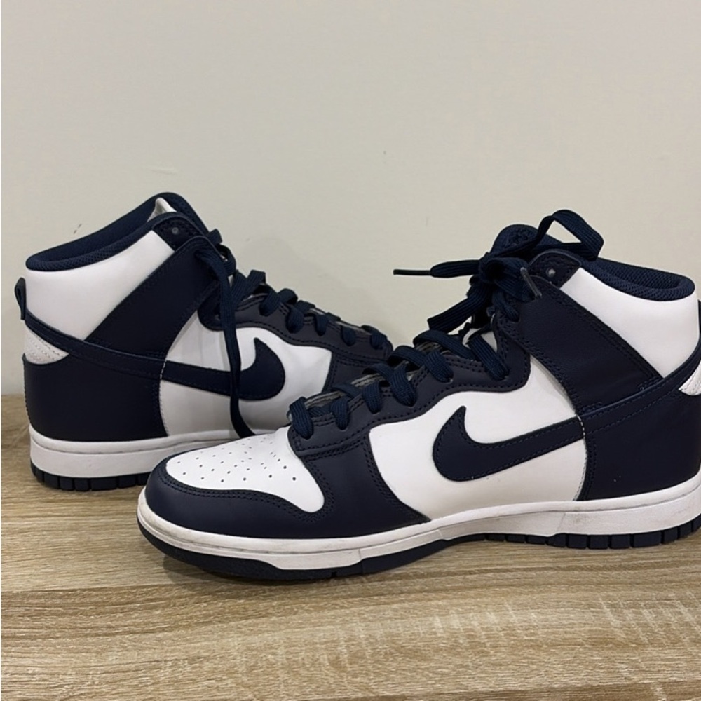 Nike High-Top Sneakers in Navy and White